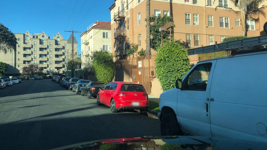 Street-level daytime example from Koreatown Mid Wilshire La, cropped to show the local street context.